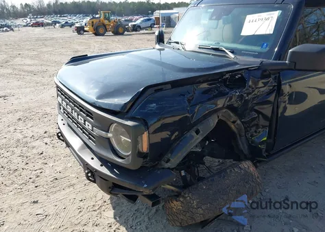 2021 Ford Bronco Black Diamond z USA, uszkodzony, nr VIN 1FMEE5BH4MLB08306